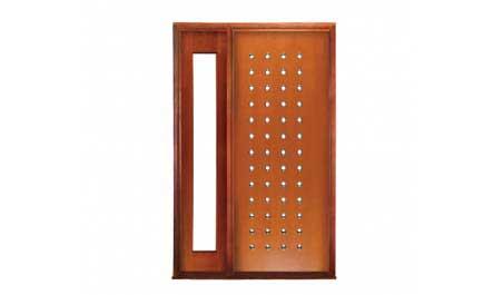 toku: single door + sidelight on left