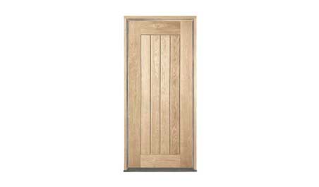 vertical plank oak: door in frame