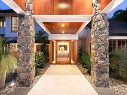 contemporary-pivot-door-and-sidelight-entries-81