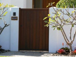 contemporary-gates-4