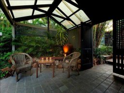 contemporary-gates-84